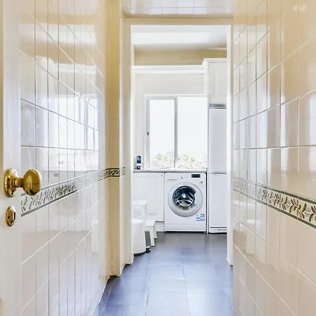 Apartamento Amazing 3 Bedroom In Historical Graca Lisboa